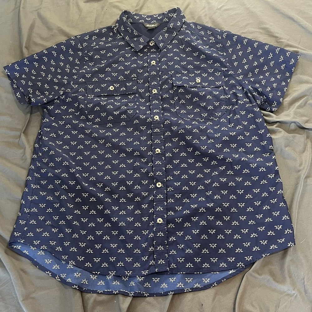 Eddie Bauer Shirt Mens XL Blue Short Sleeve Button Up Geometric Pockets Casual - Picture 1 of 5